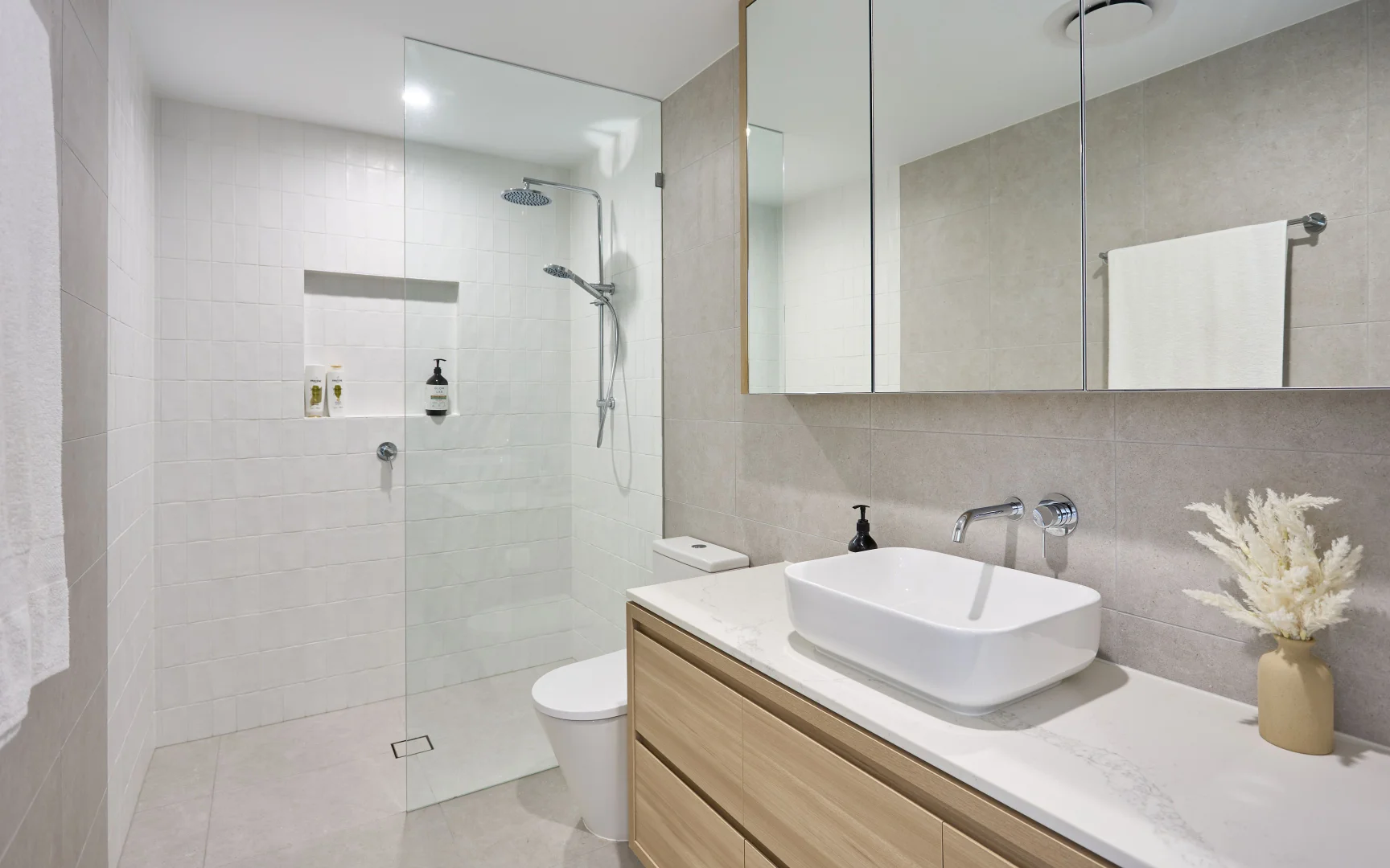 Additional image 12 of 904/7 Miles Street, Coolangatta QLD 4225