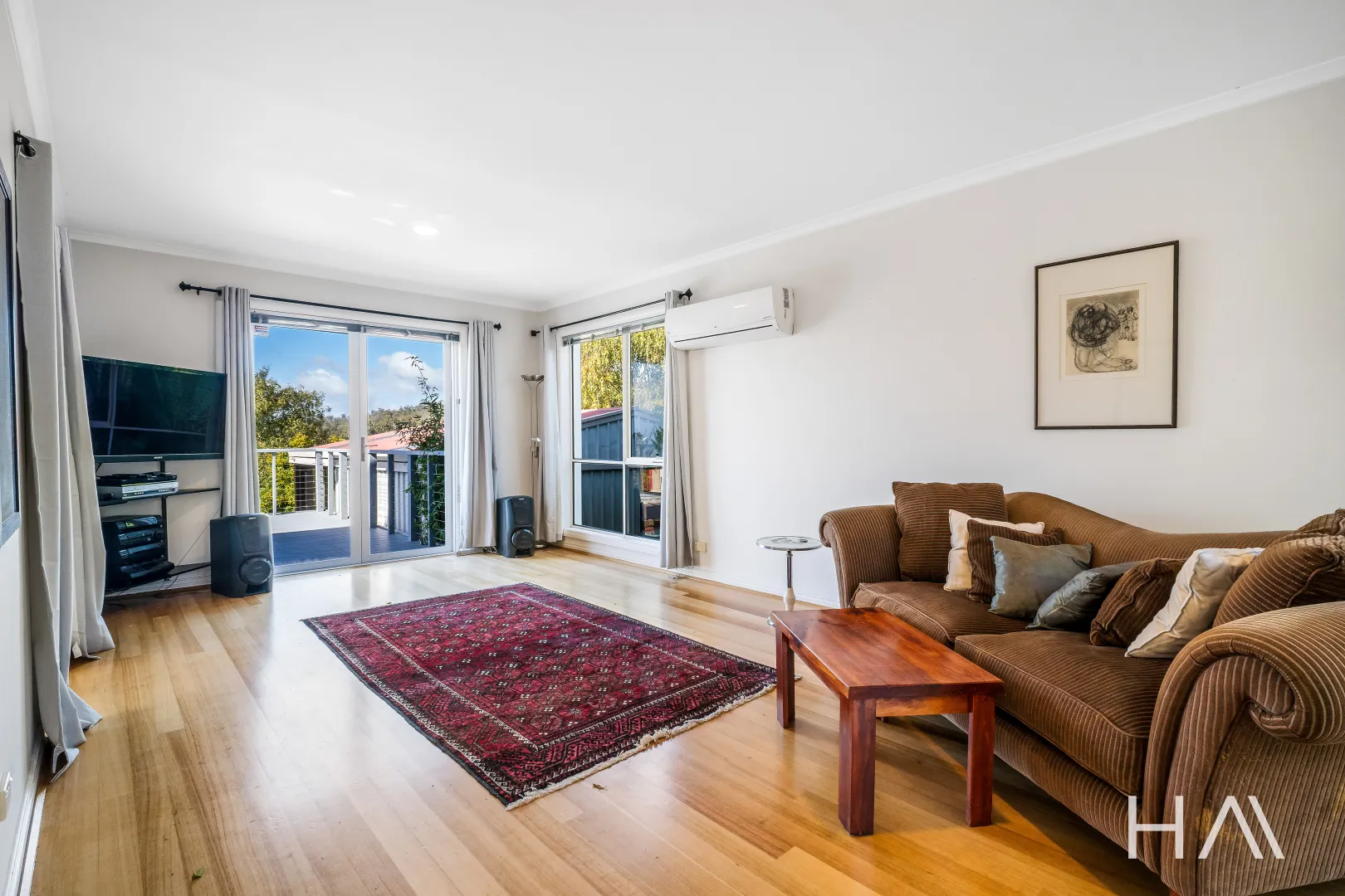 Contemporary Family Living  Views, Nature & Privacy - View 5