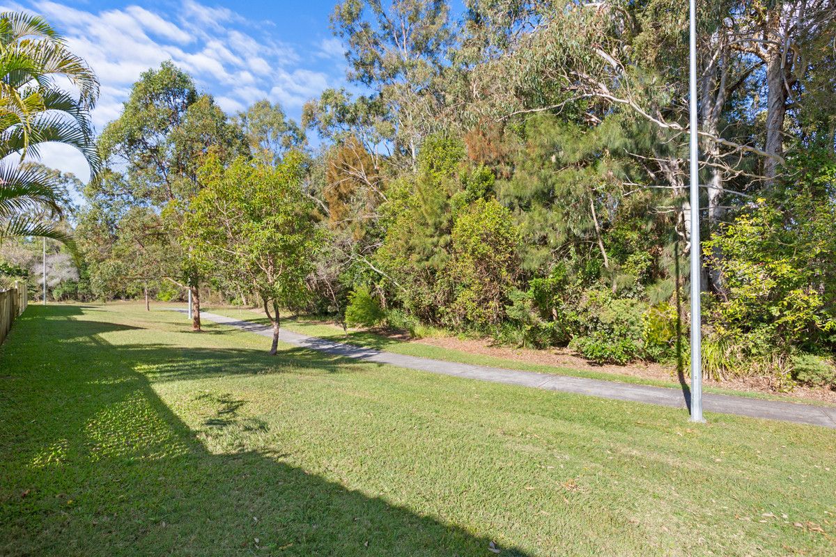 52 Ashwood Circuit, Birkdale QLD 4159, Image 2