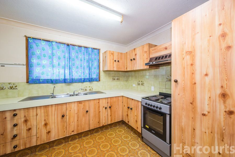 5 Hawaii Cr, Banksia Beach QLD 4507, Image 2