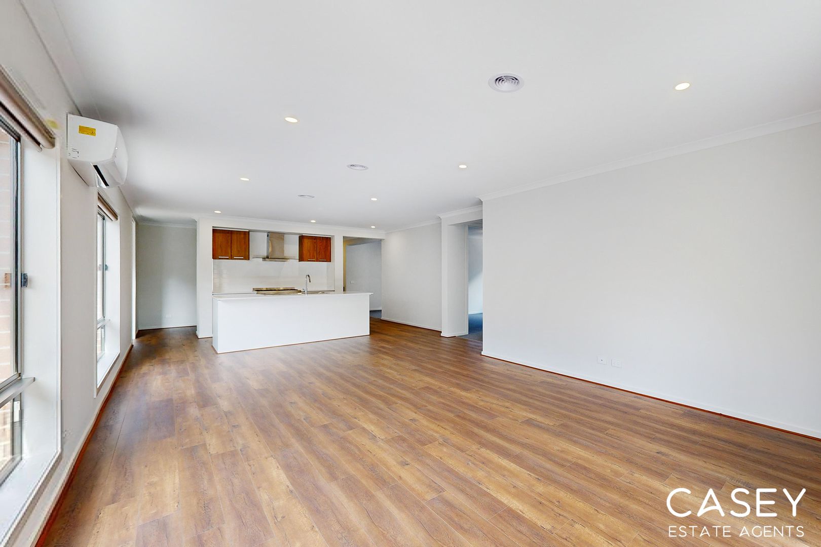 27 Cavern Boulevard, Clyde North VIC 3978, Image 2