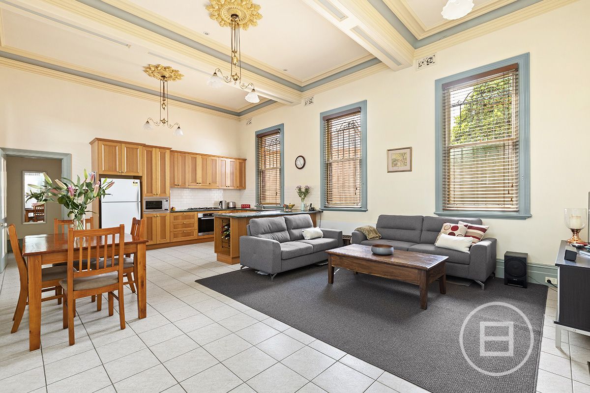 6 Nixon Place, South Melbourne VIC 3205, Image 2