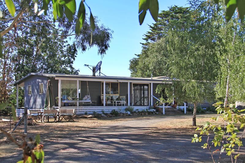 107 Russells Road, Woodend North VIC 3442
