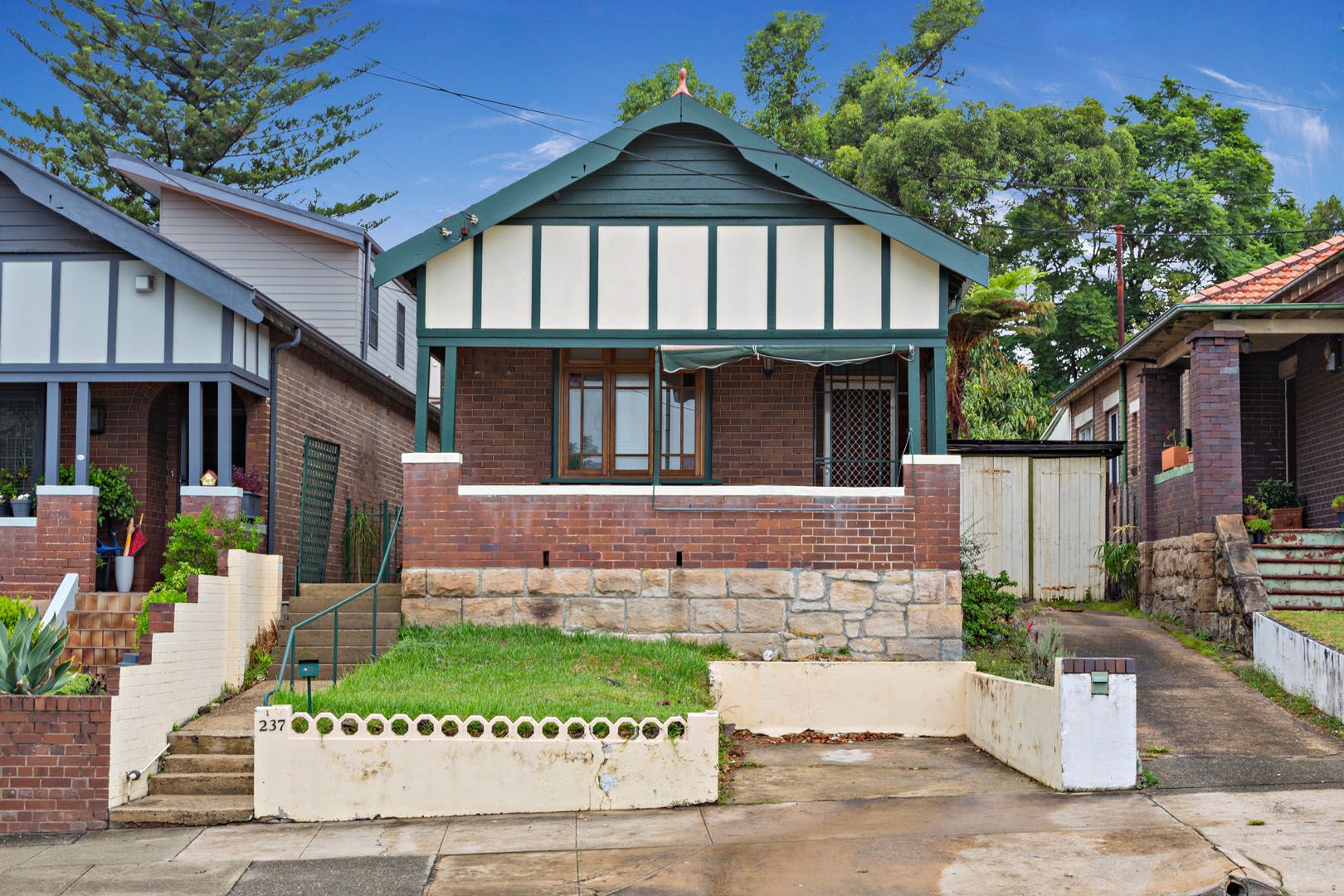 237 LYONS ROAD, Russell Lea NSW 2046, Image 0