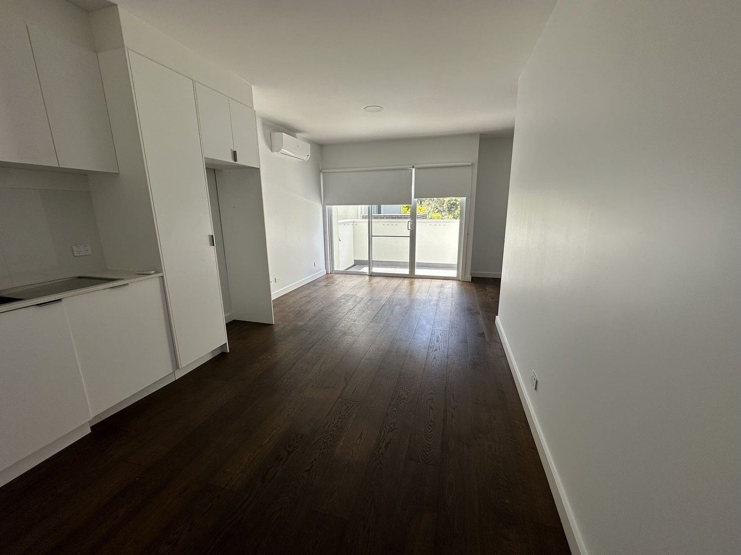 4 bedrooms House in 6/4 Lucian Avenue SPRINGVALE VIC, 3171