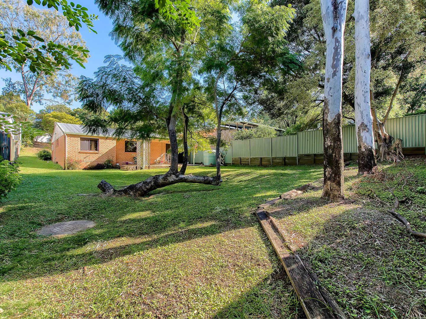 9 Fishermans Bend, Balmoral Property History & Address Research Domain