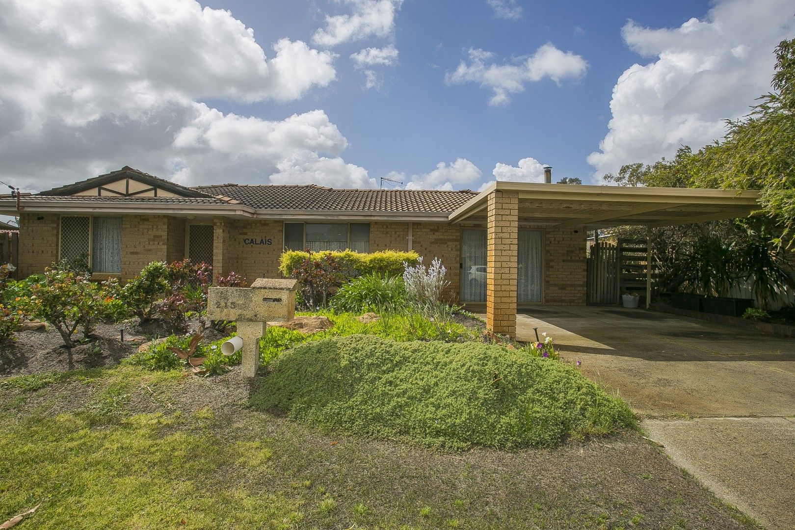 4 bedrooms House in 215 Altone Road BEECHBORO WA, 6063