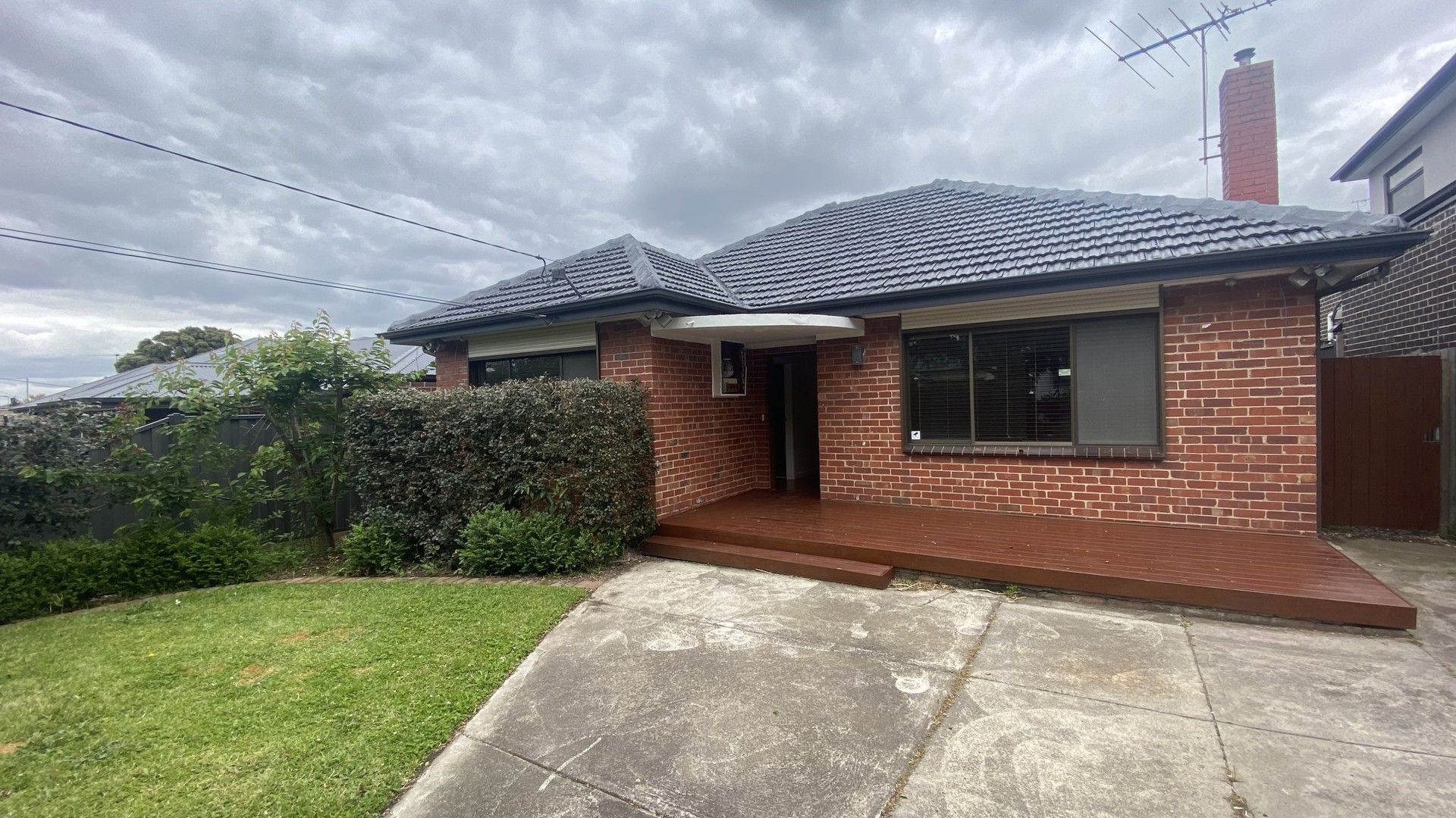 3 bedrooms House in 10 Vale Street RESERVOIR VIC, 3073