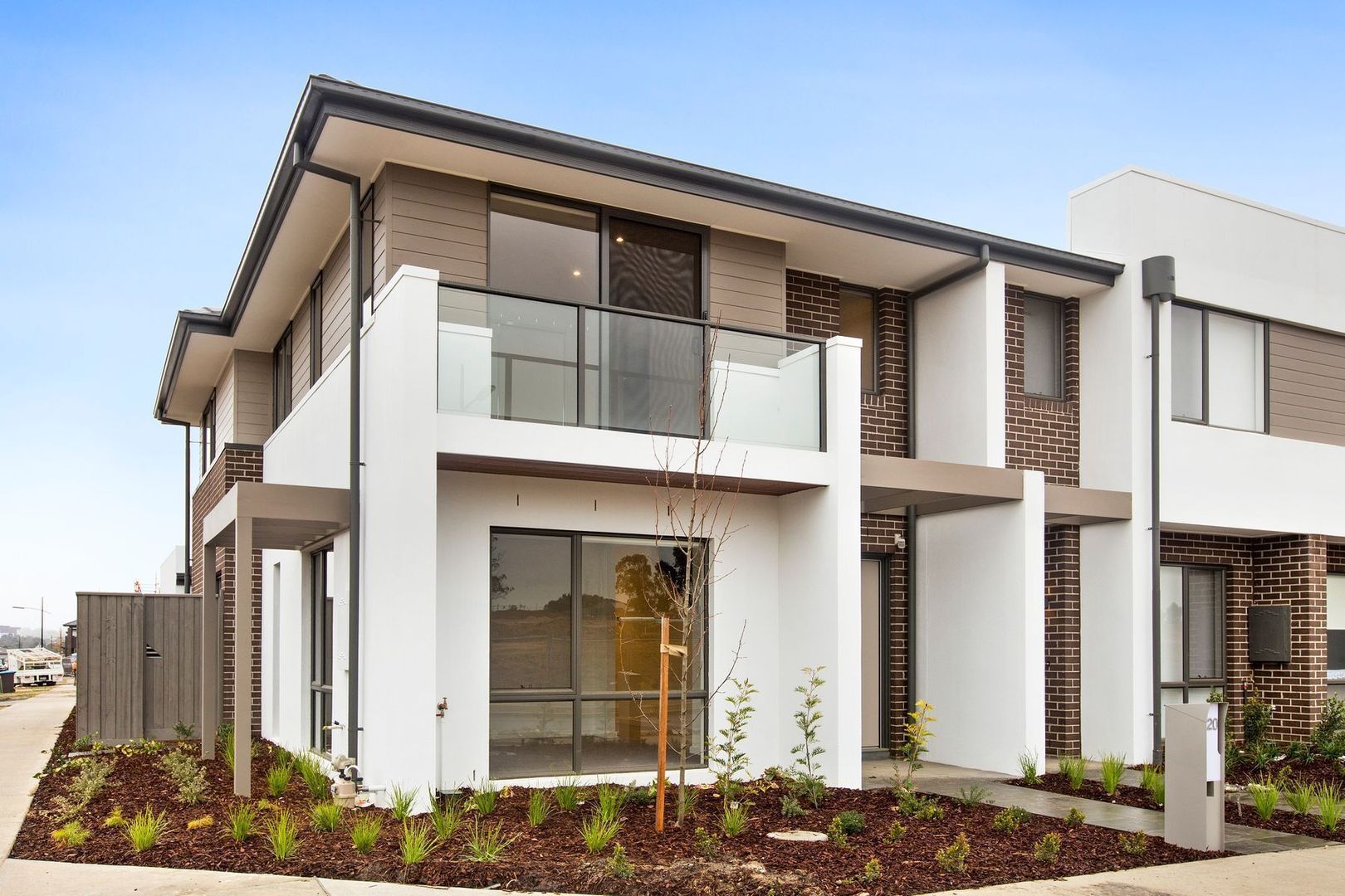 3 bedrooms Townhouse in 120 Harcrest Boulevard WANTIRNA SOUTH VIC, 3152