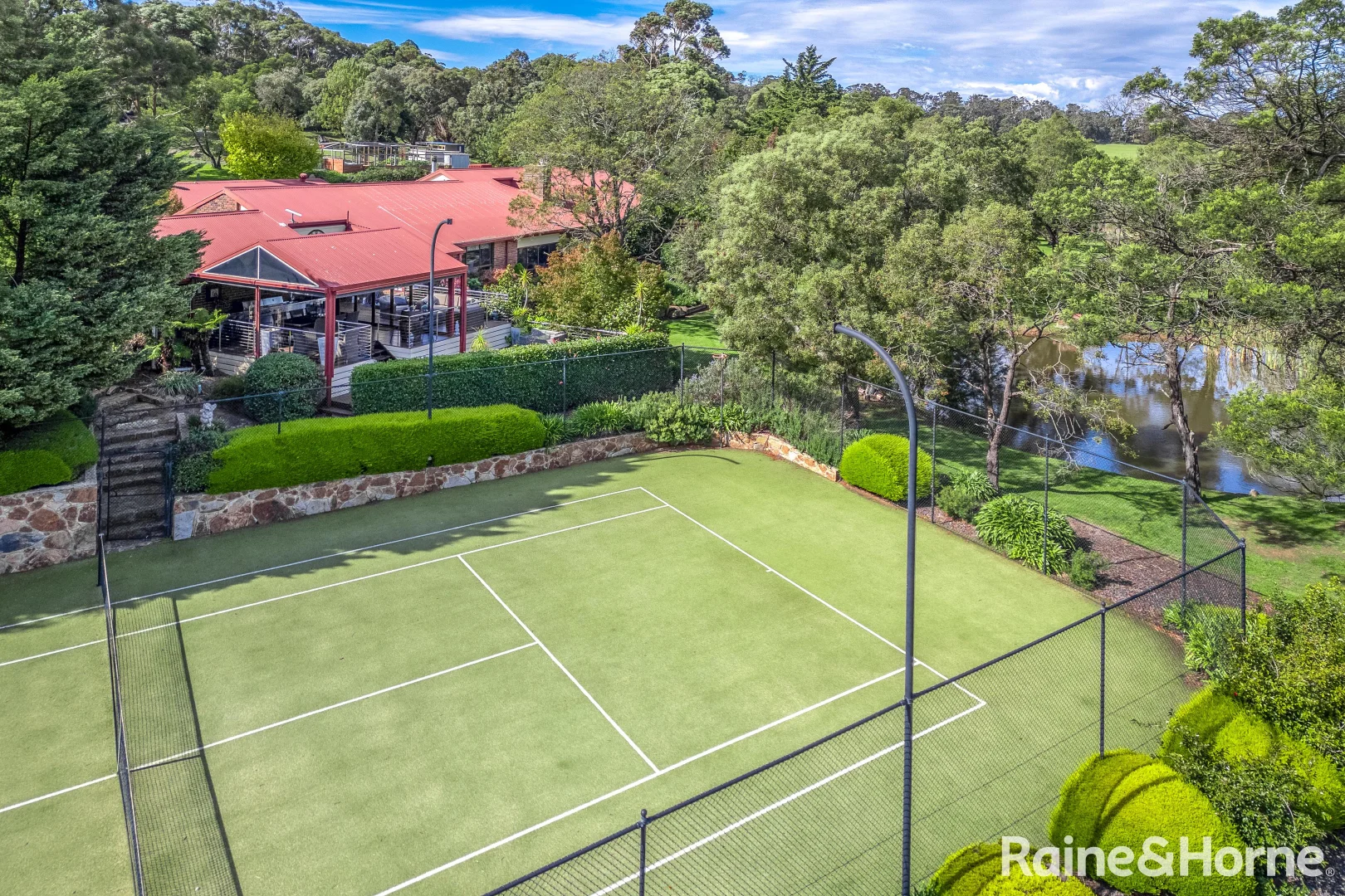 Additional image 4 of 56 Outawood Rise, Gisborne VIC 3437