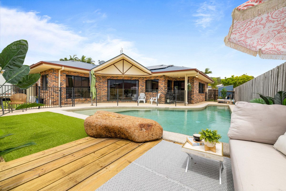 5 bedrooms House in 1 Peter Court BUDERIM QLD, 4556