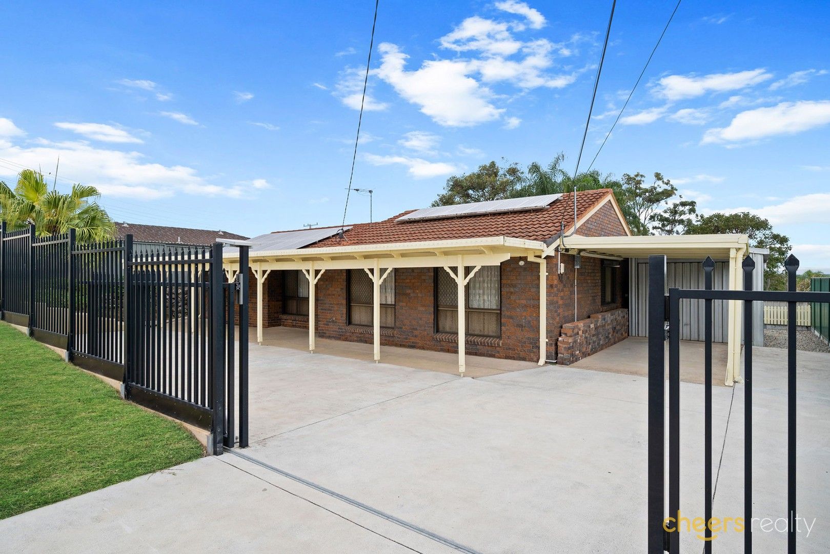 4 bedrooms House in 20 Volant Street REGENTS PARK QLD, 4118