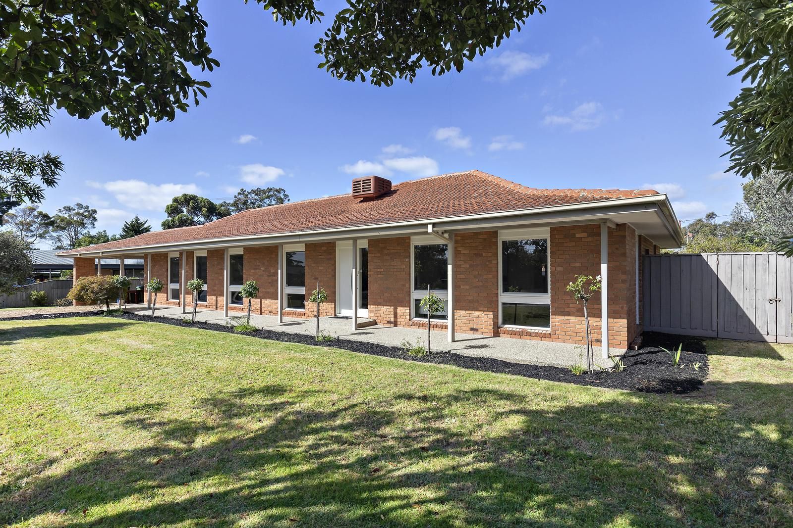 9 Acheron Avenue, Mount Eliza Property History & Address Research