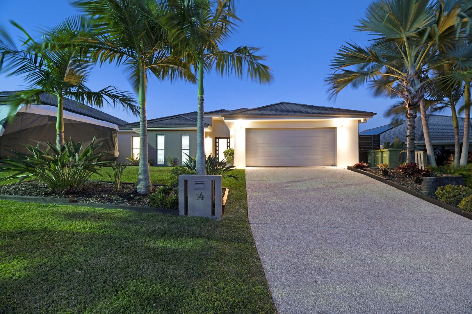 4 bedrooms House in 14 Greendragon Crescent UPPER COOMERA QLD, 4209