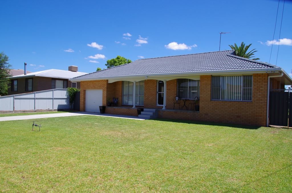27 Taylor Street, Narrabri NSW 2390 House For Sale Domain