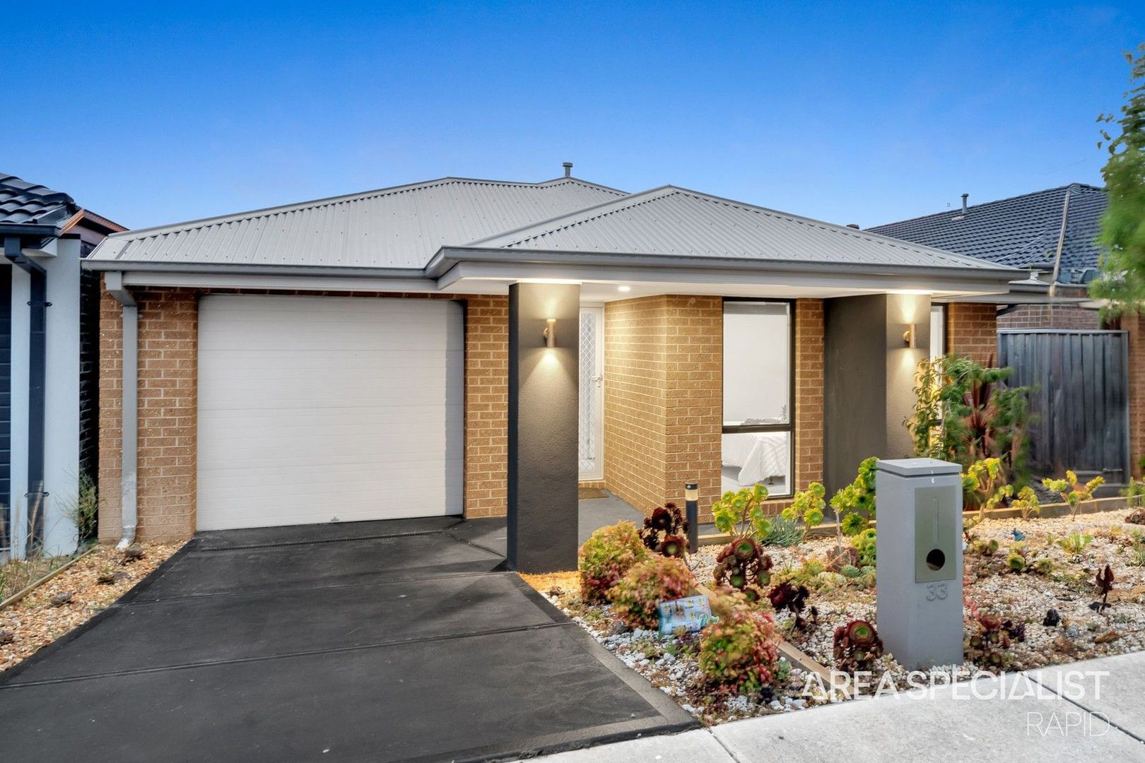33 Catees Street, Clyde North VIC 3978, Image 0