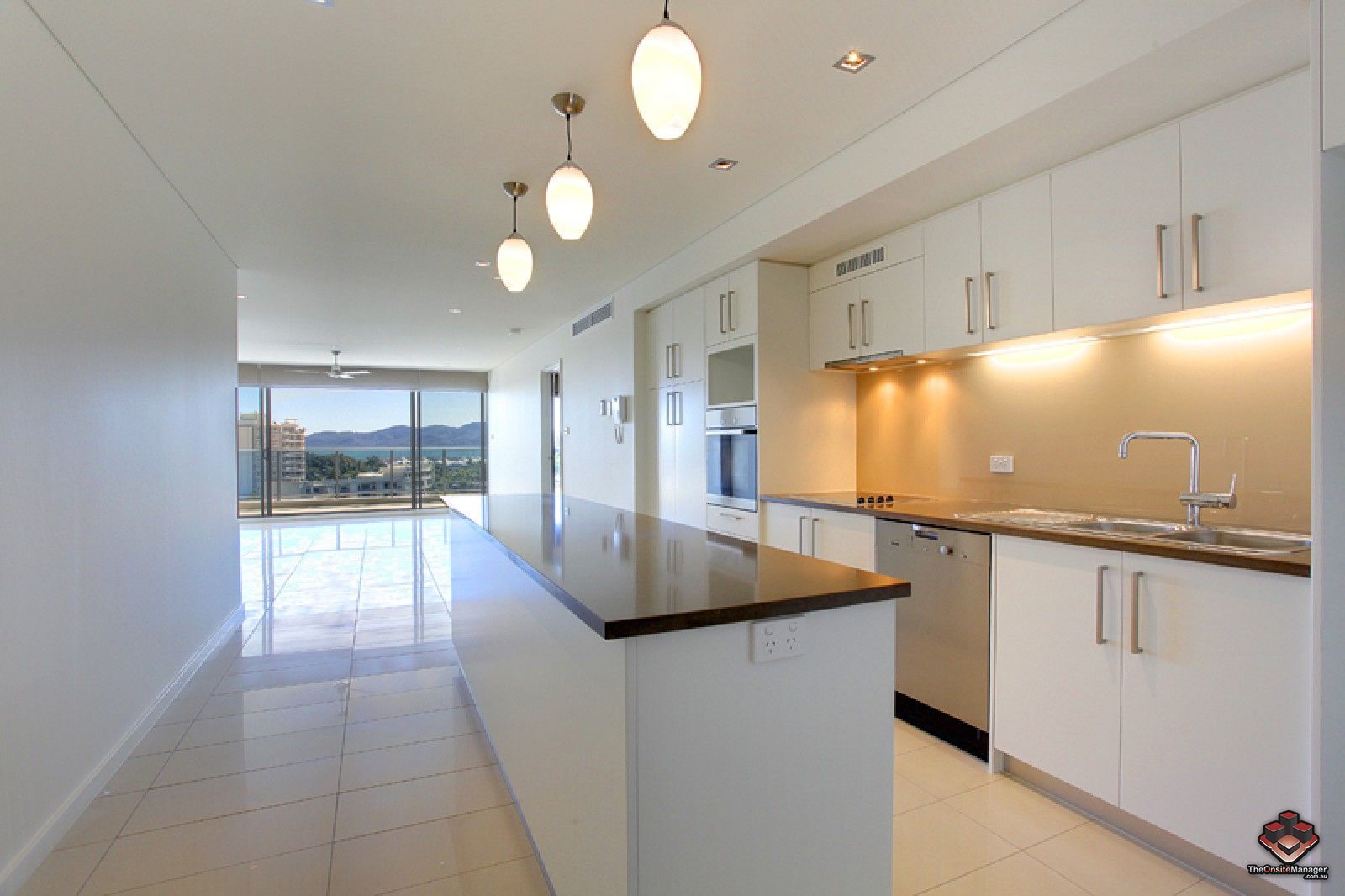 3 bedrooms Apartment / Unit / Flat in  SOUTH TOWNSVILLE QLD, 4810