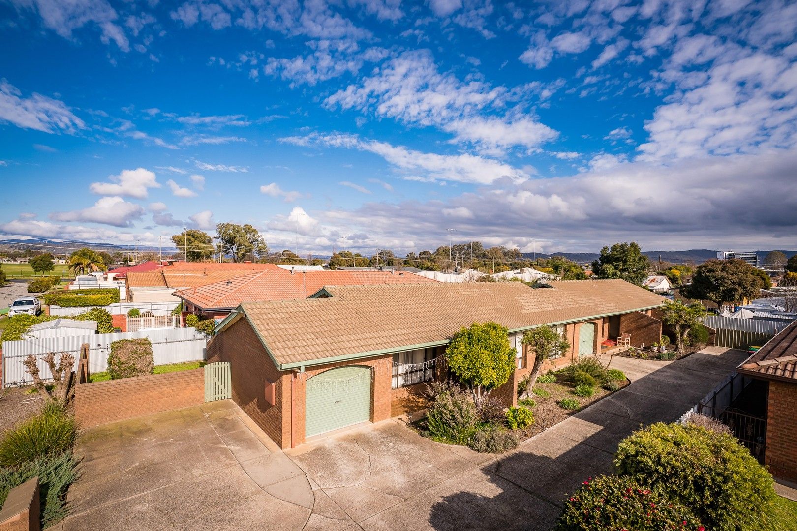 1 & 2/9 Brent Court, Lavington NSW 2641, Image 1