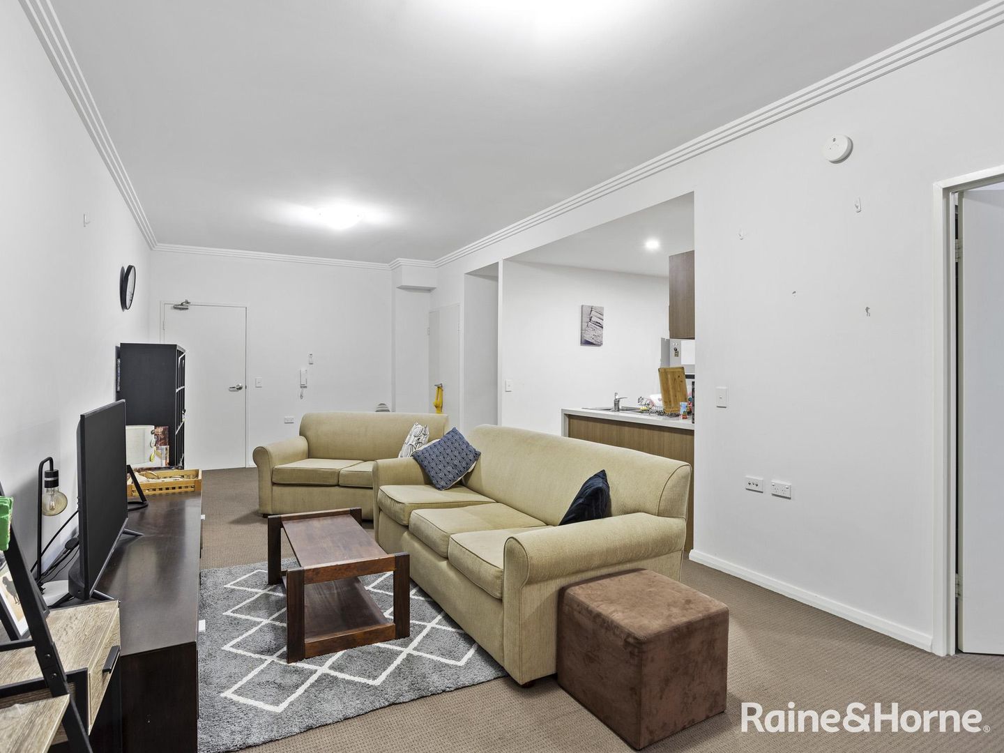 72/6-16 Hargraves Street, Gosford NSW 2250, Image 2