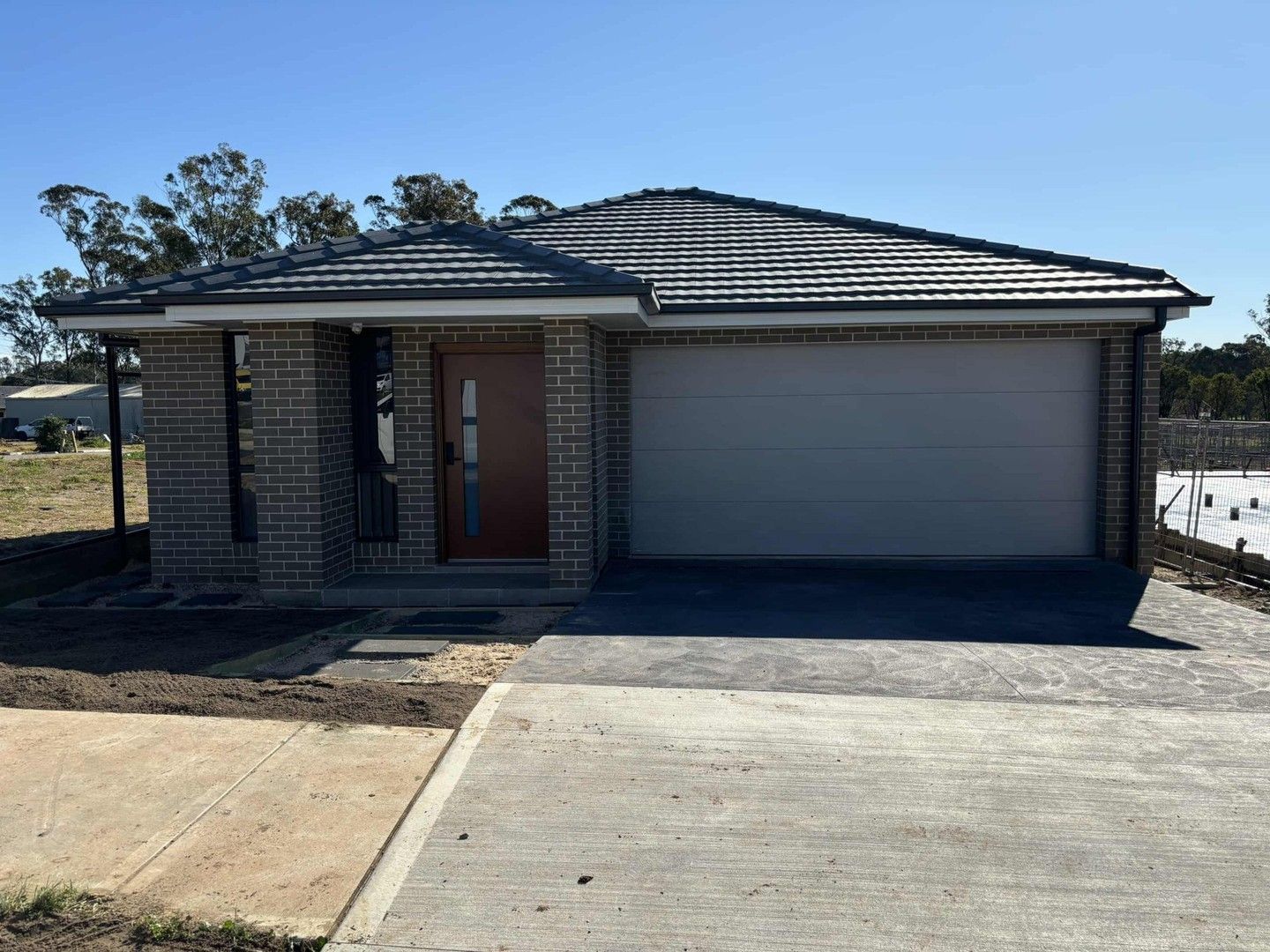 4 bedrooms House in 429 Tenth Avenue AUSTRAL NSW, 2179