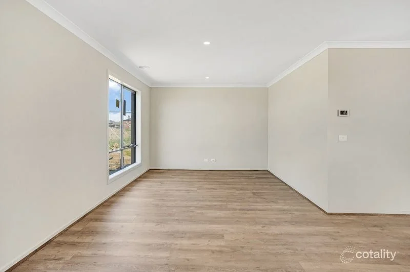 Additional image 3 of 18 Wooli Avenue, Clyde VIC 3978