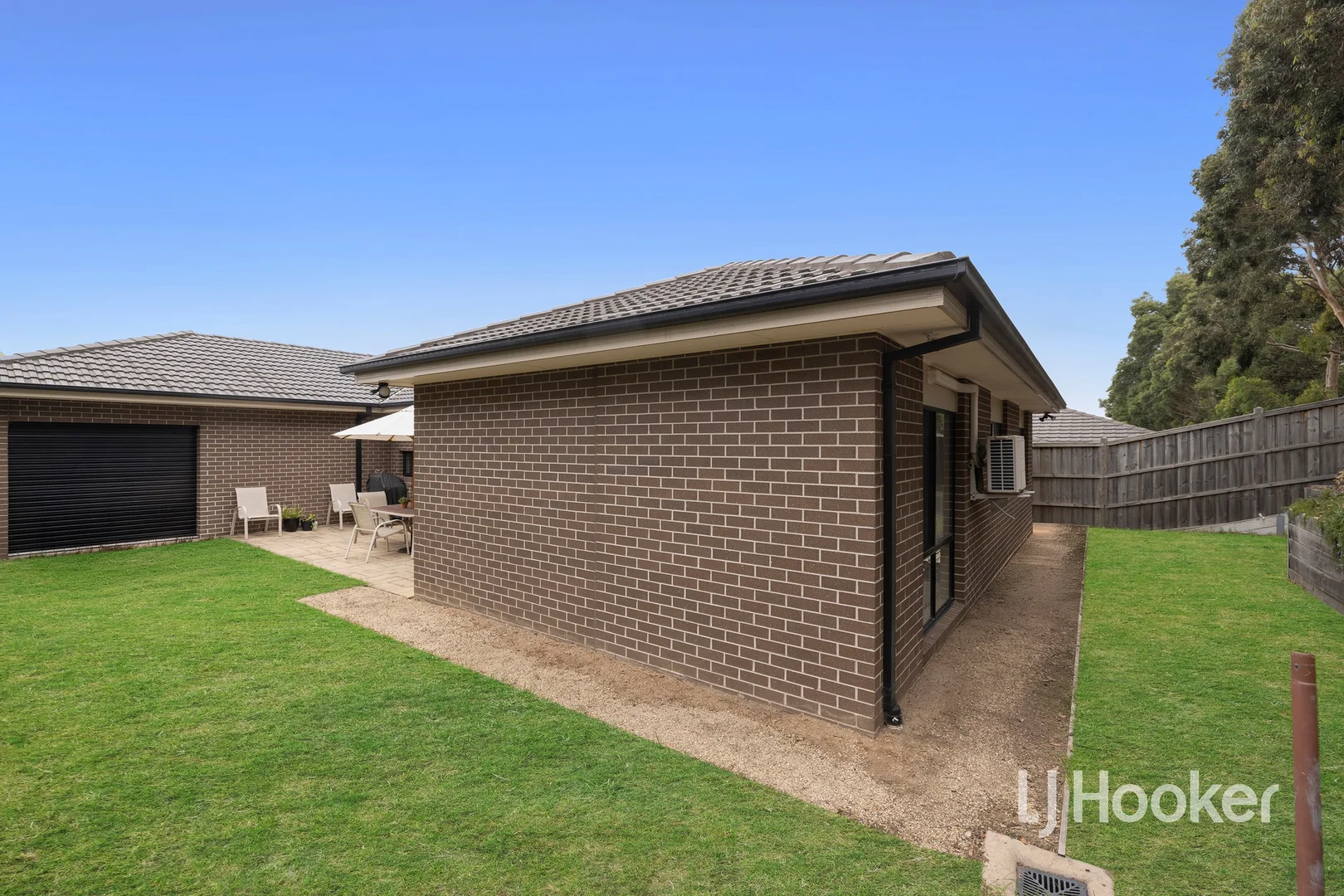 Additional image 14 of 28 Royaloak Crescent, Cranbourne East VIC 3977