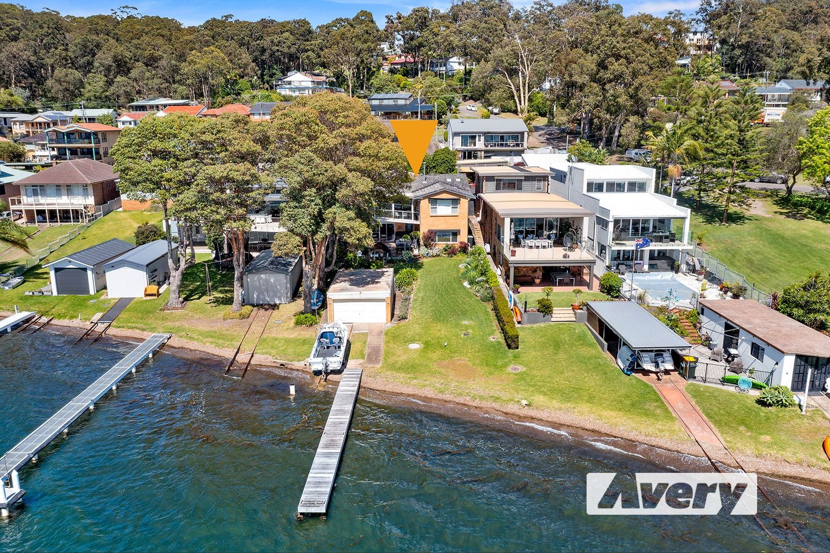 4 Skye Point Road, Coal Point | Property History & Address Research ...