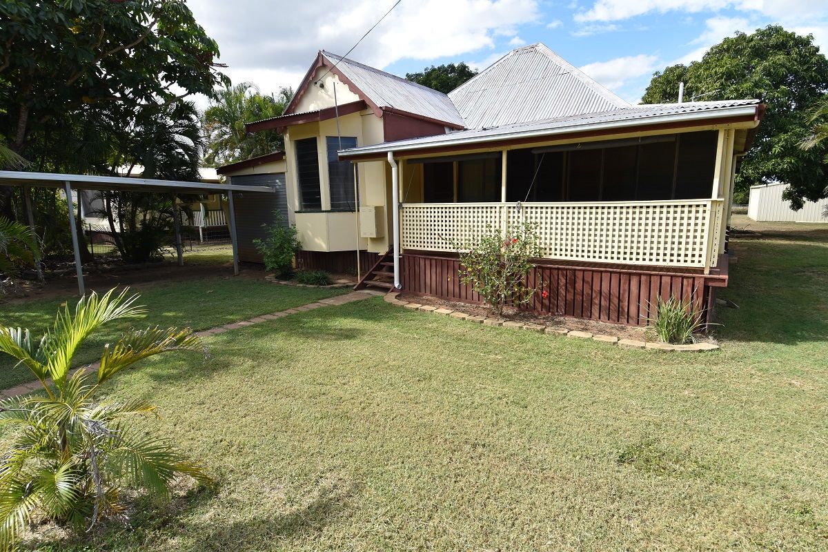 11 Davies Street, Richmond Hill QLD 4820