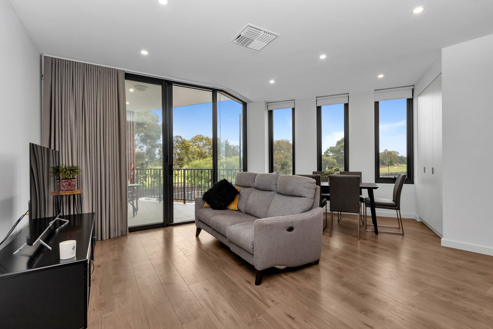 Apt 102/2 Troubridge Drive, West Lakes SA 5021, Image 2