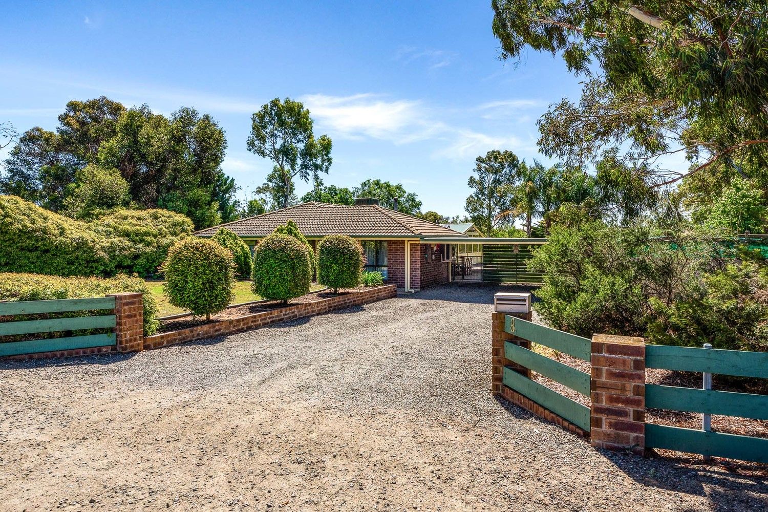 8 Diamantina Court, Riverglades SA 5253, Image 0