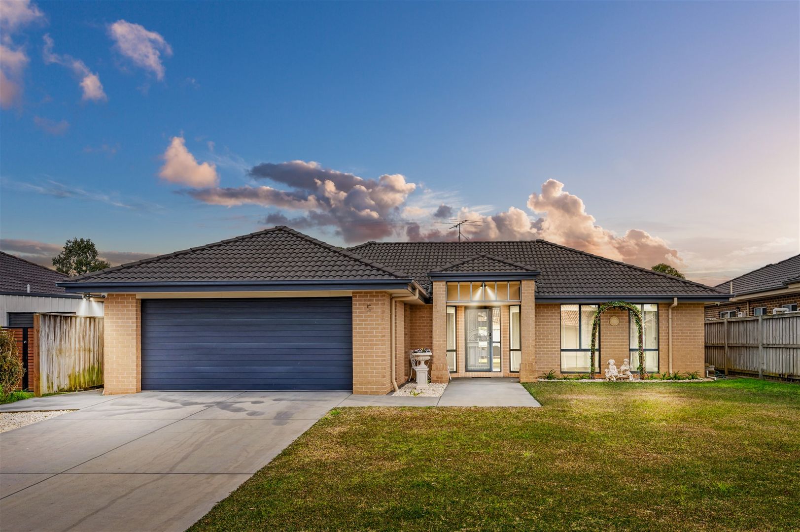 5 Garden Way, Tanilba Bay Property History & Address Research Domain