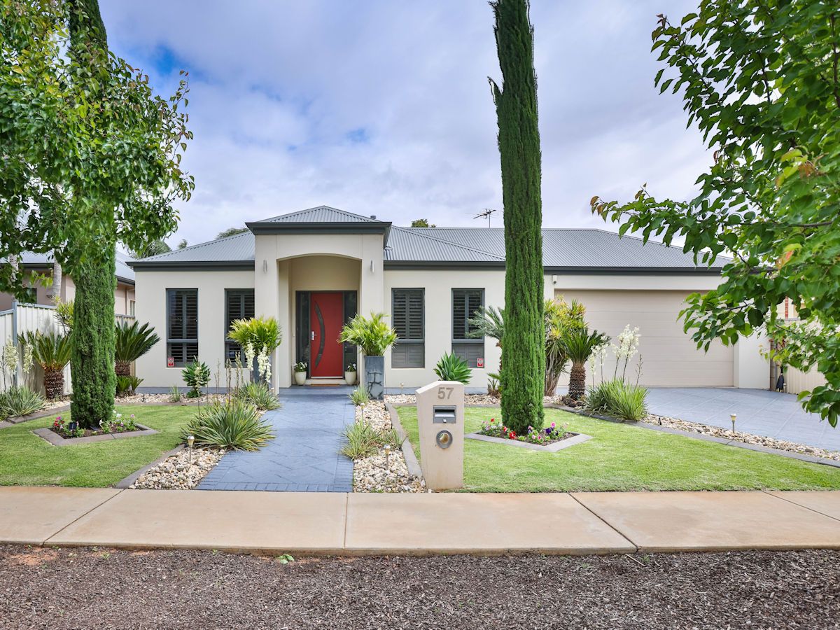 4 bedrooms House in 57 Tulane Drive MILDURA VIC, 3500