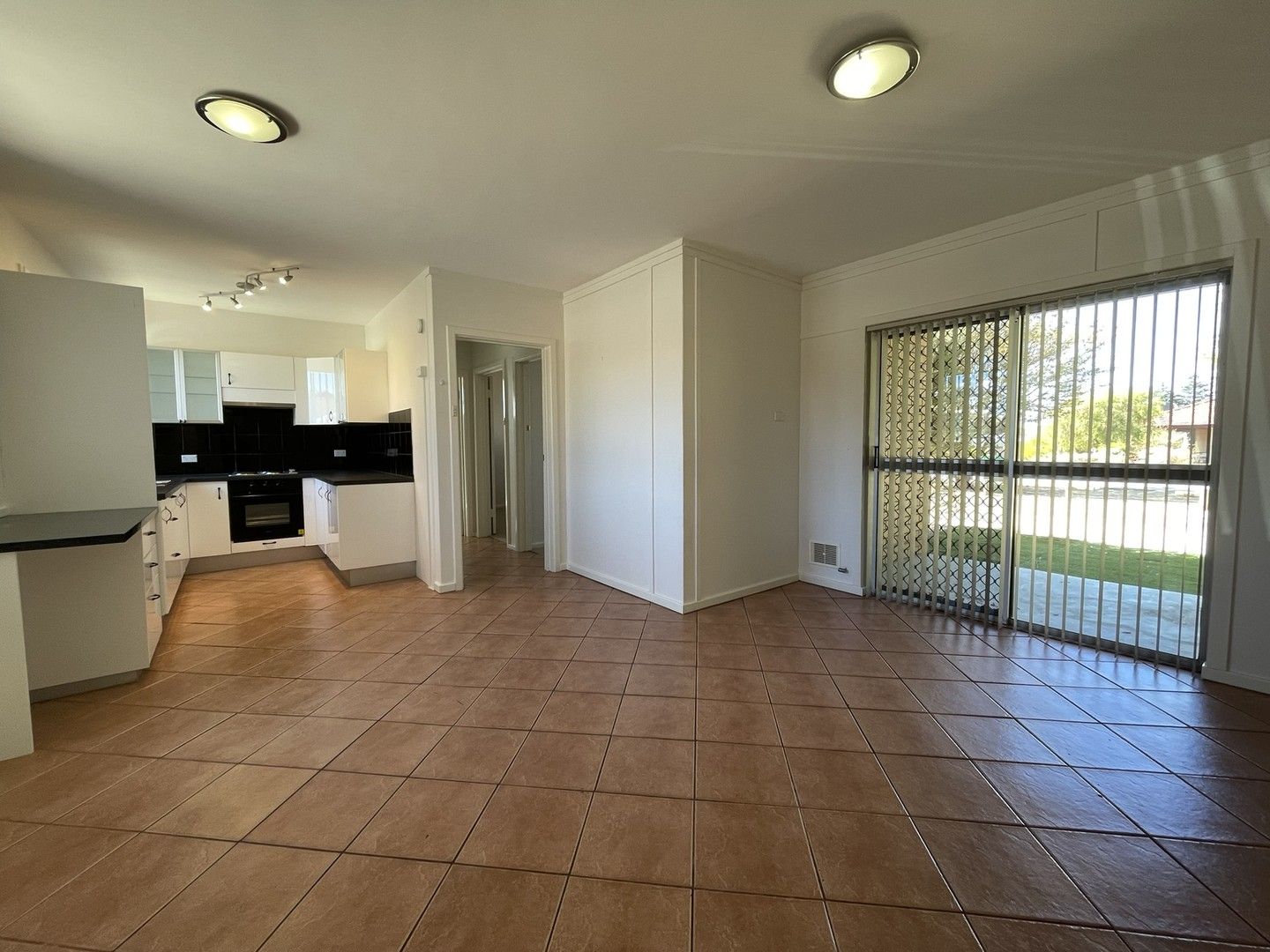 2 bedrooms Apartment / Unit / Flat in 5/33-35 Frederick Street SHOALWATER WA, 6169