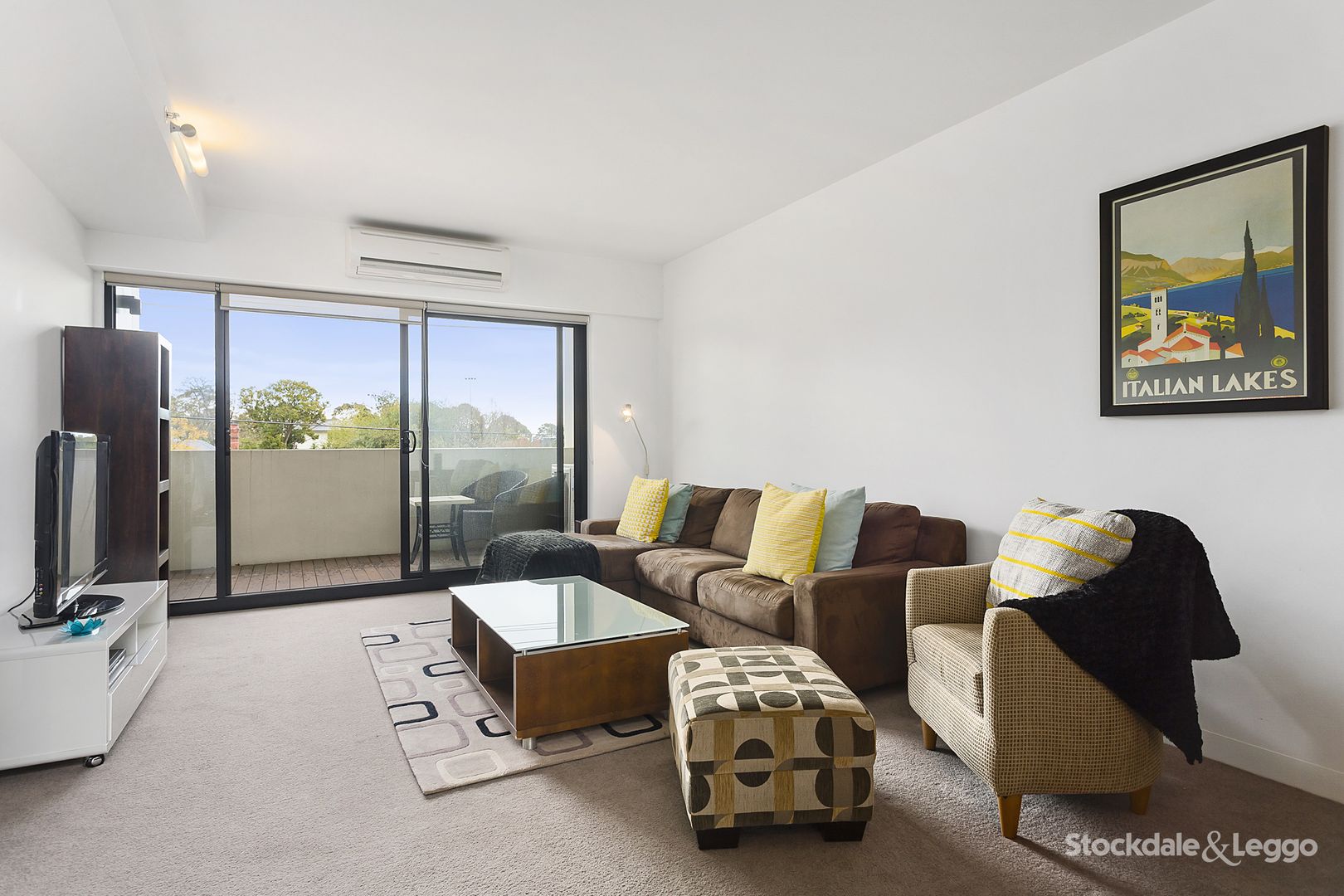 203/435-439 Whitehorse Road, Mitcham VIC 3132, Image 2