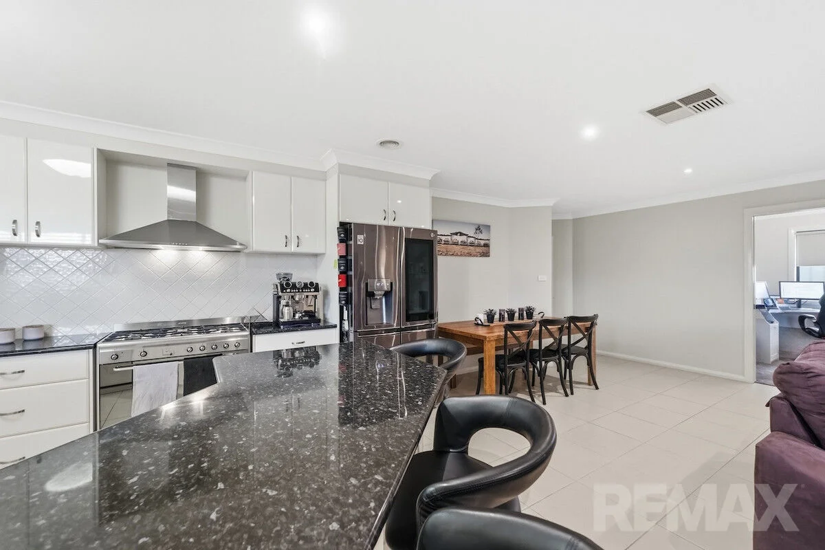 Additional image 9 of 45 Yarrawah Crescent, Bourkelands NSW 2650