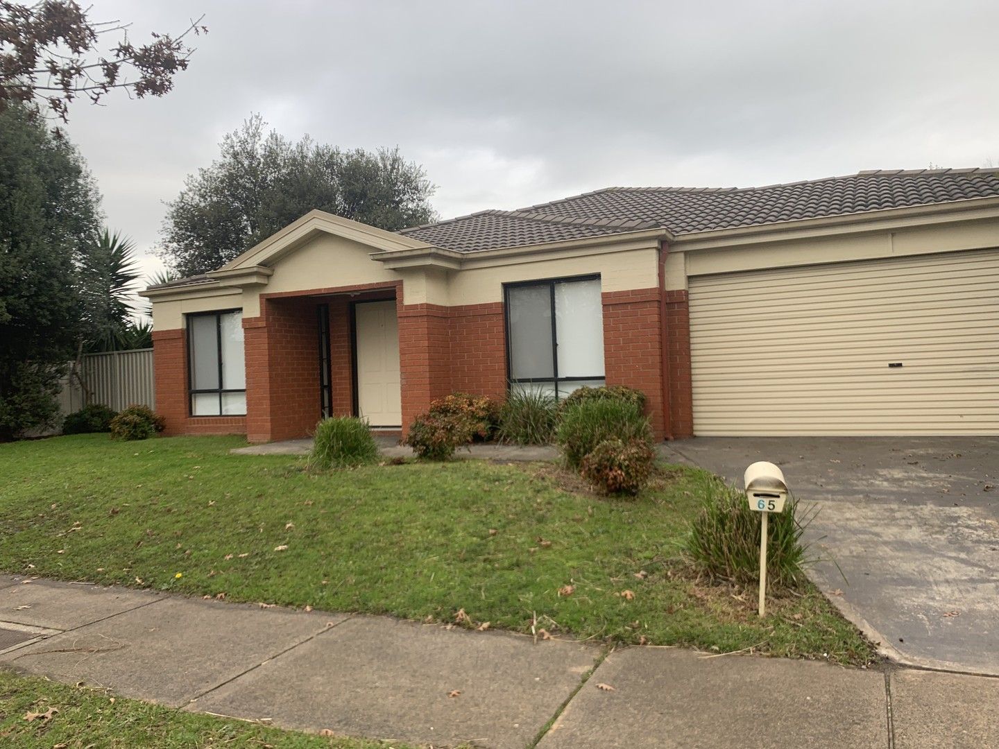 4 bedrooms House in 65 Oaklands Way PAKENHAM VIC, 3810