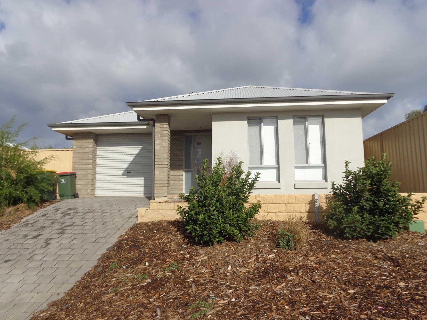 3 bedrooms House in 1 Jollies Court SEAFORD MEADOWS SA, 5169