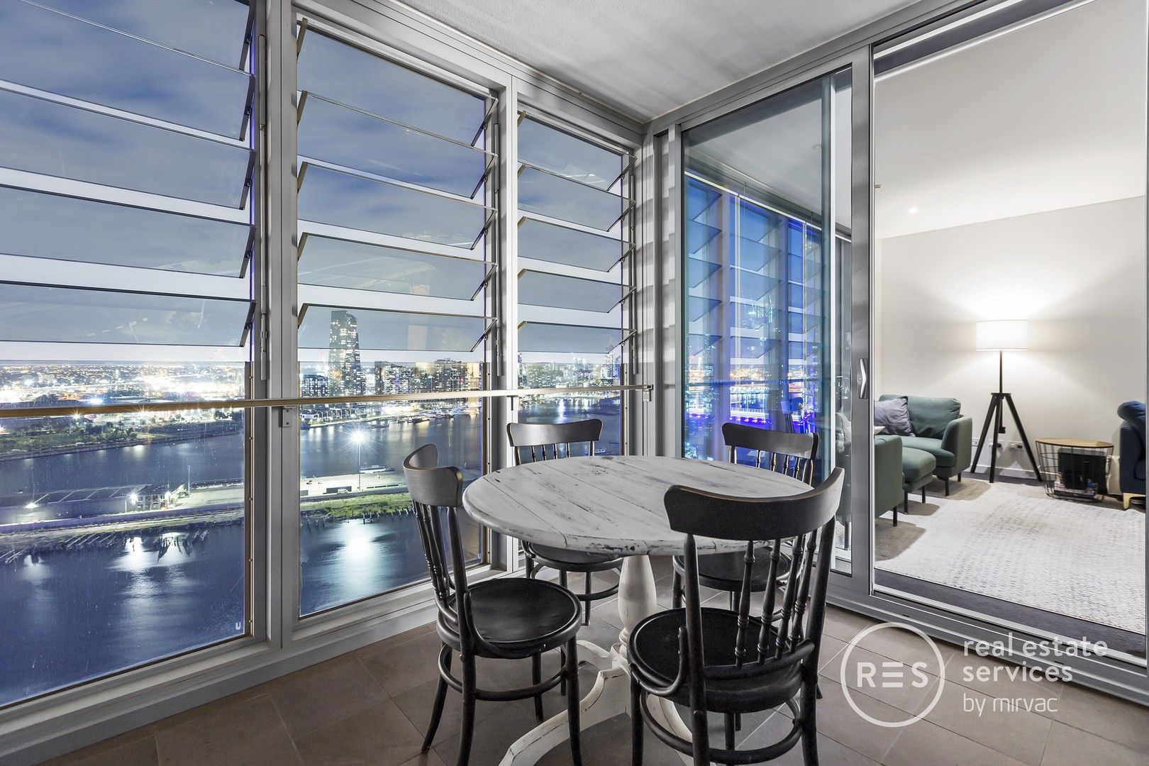 2202/81 South Wharf Drive, Docklands VIC 3008 Domain