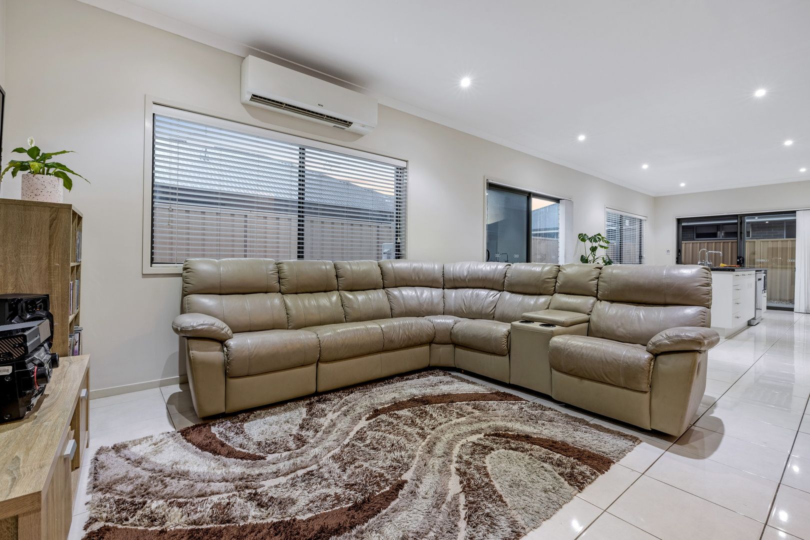 21 Bitts Road, Seaford Meadows SA 5169, Image 2