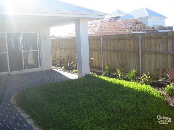 5 Azure mews, Yanchep WA 6035, Image 2