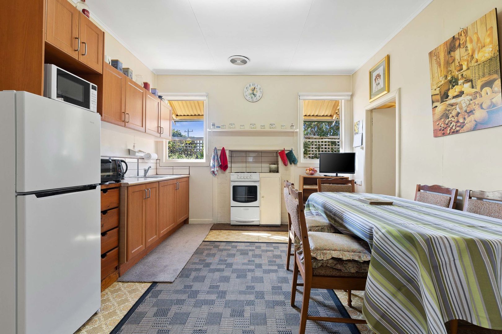 47-49 McLennan Street, Glenthompson VIC 3293, Image 2