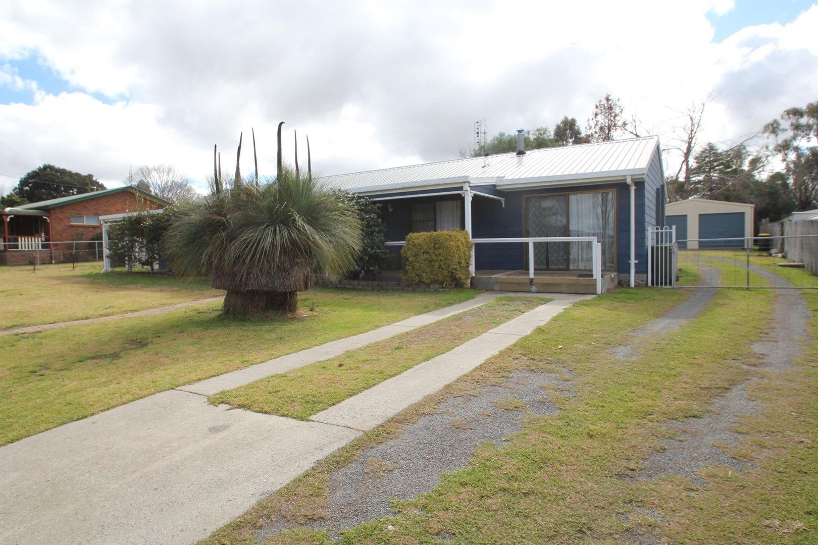 24 Naas Street, Tenterfield NSW 2372, Image 0