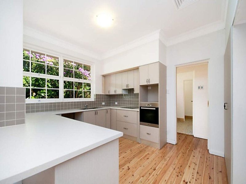 6 Luton Place, St Ives NSW 2075, Image 2