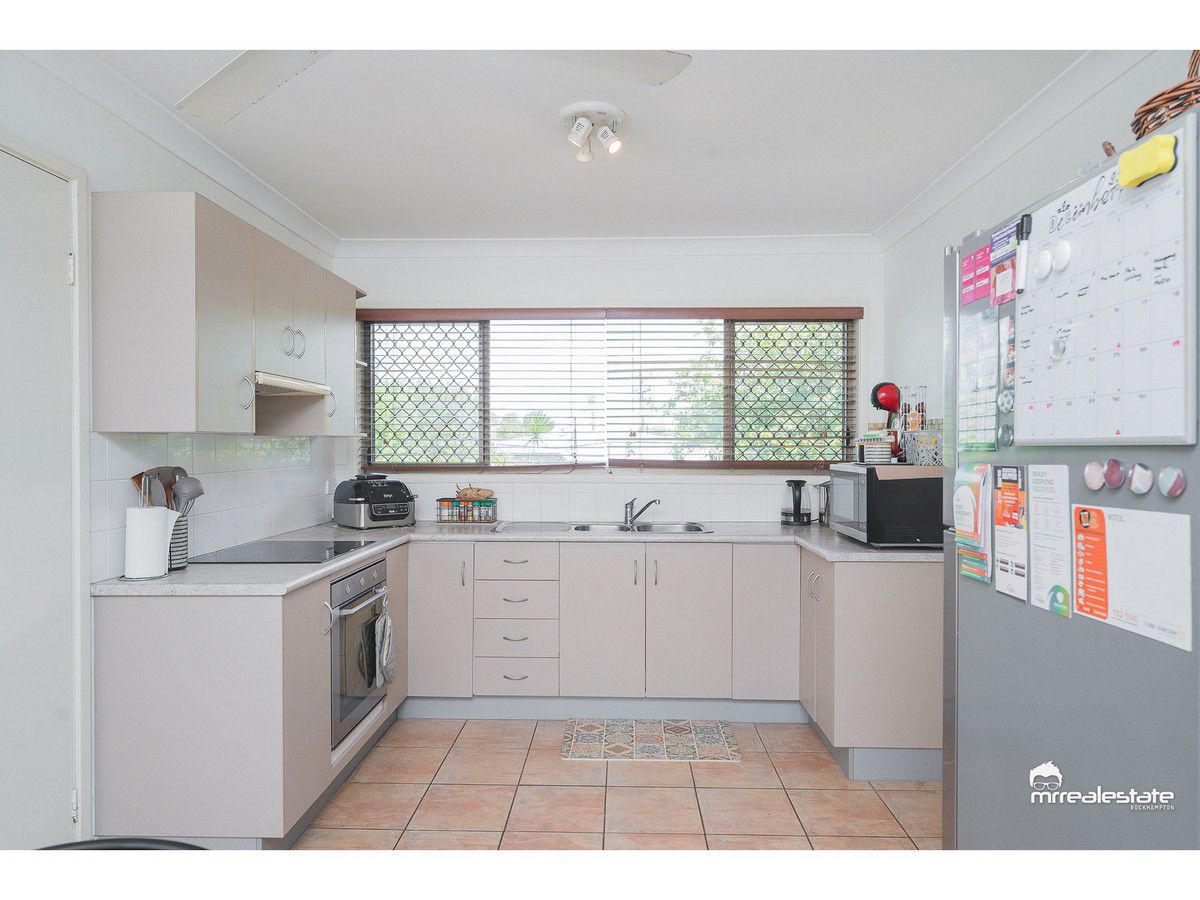 1/33 Beaney Street, Kawana QLD 4701, Image 1