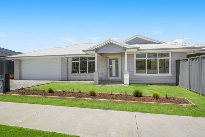 Picture of 97 Sovereign Drive, THRUMSTER NSW 2444