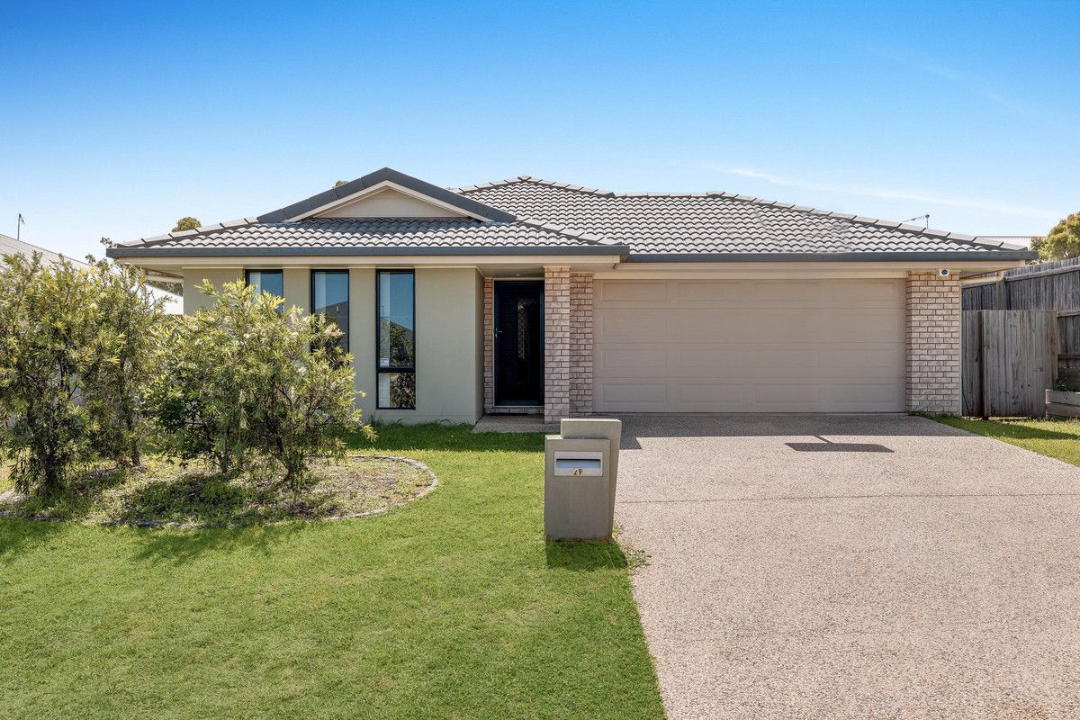 4 bedrooms House in 29 Cardamon Crescent GLENVALE QLD, 4350