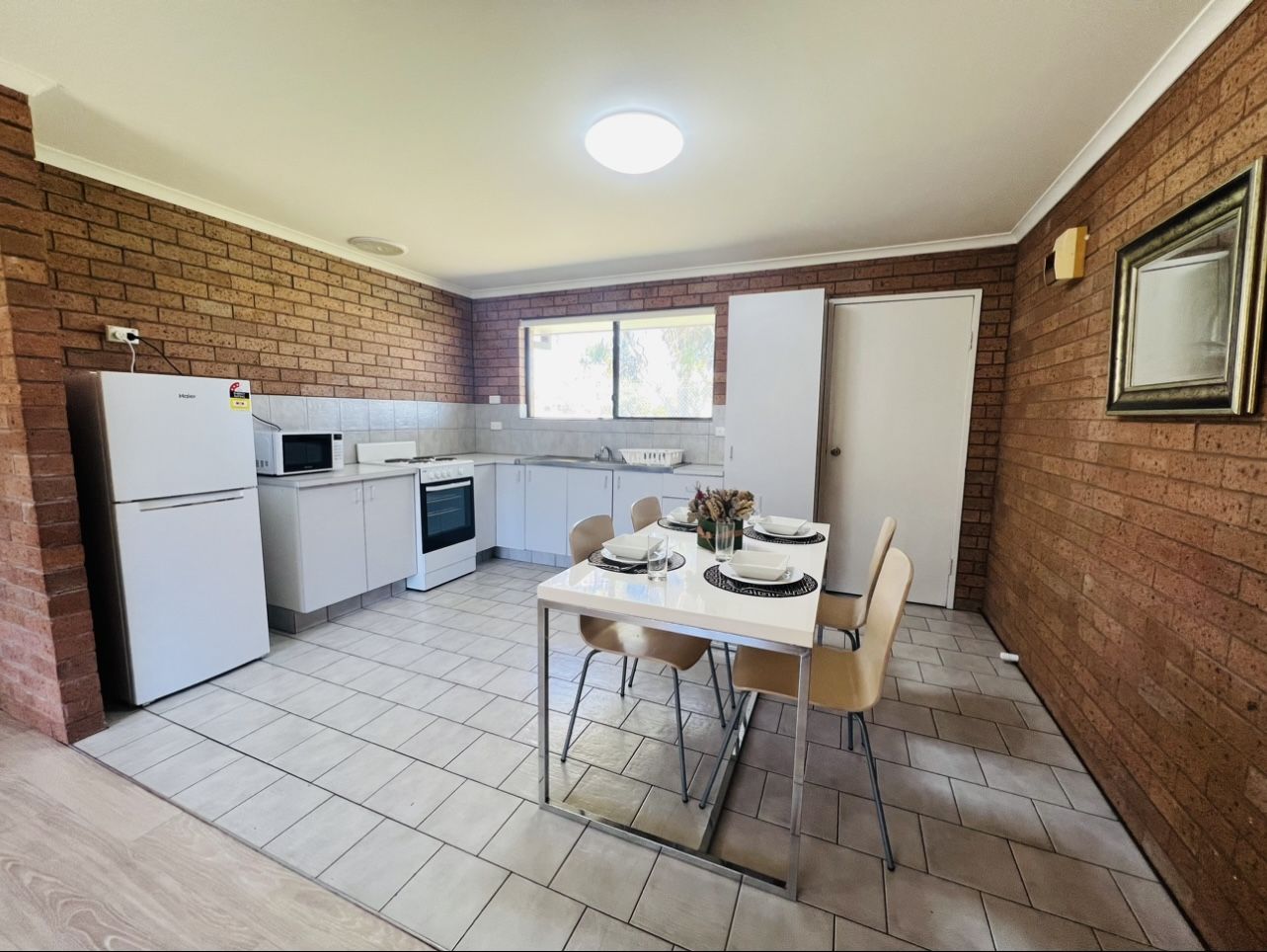 2 bedrooms Apartment / Unit / Flat in 4/58-60 Forbes Road PARKES NSW, 2870