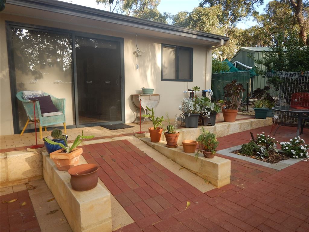 2 bedrooms Apartment / Unit / Flat in 13 Millson Road MAIDA VALE WA, 6057