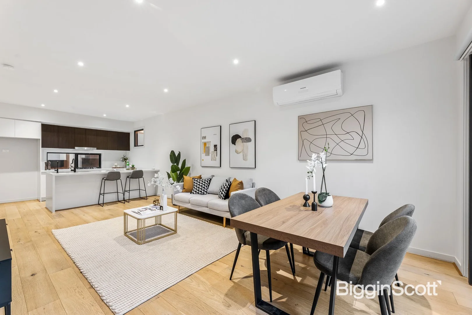 Additional image 3 of 8/2 Curlew Court, Doncaster VIC 3108