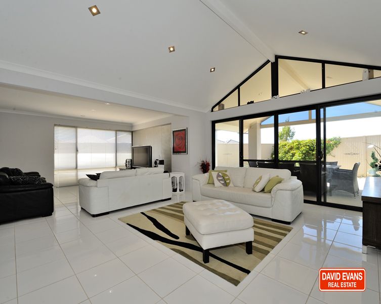 42 Whitemoss Turn, Waikiki WA 6169, Image 0